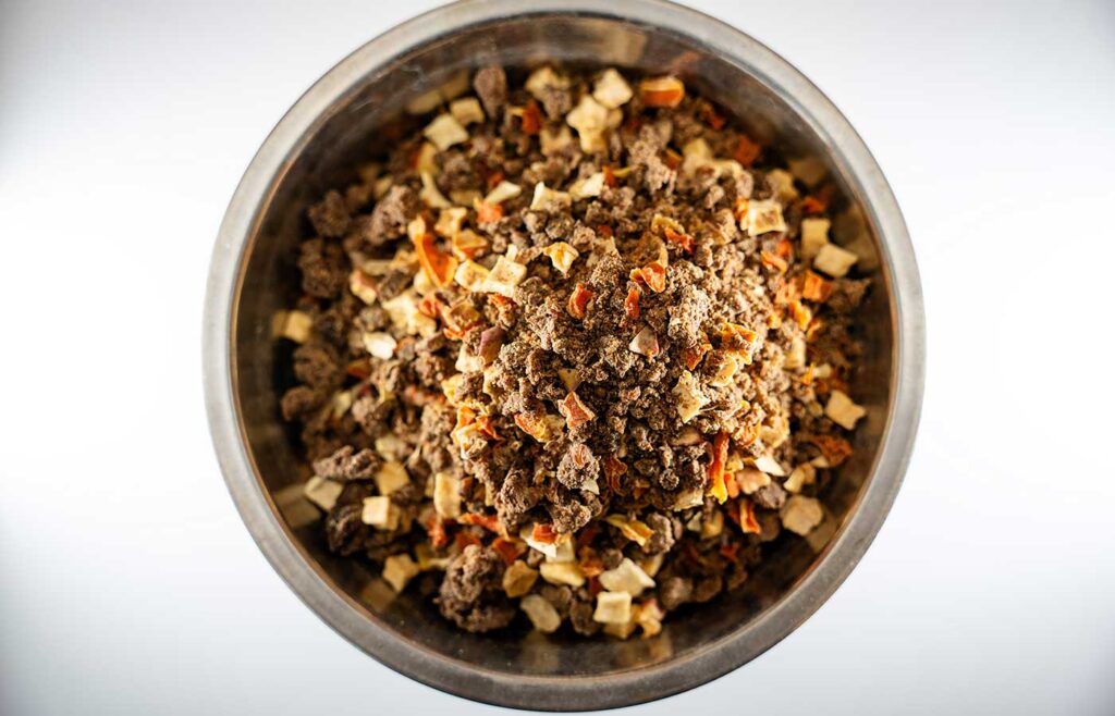 Leiky-trocken1 BARF to go in der Schüssel